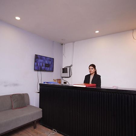 Hotel Mira Residency- Outer Ring Road, Paschim Vihar Delhi  Extérieur photo