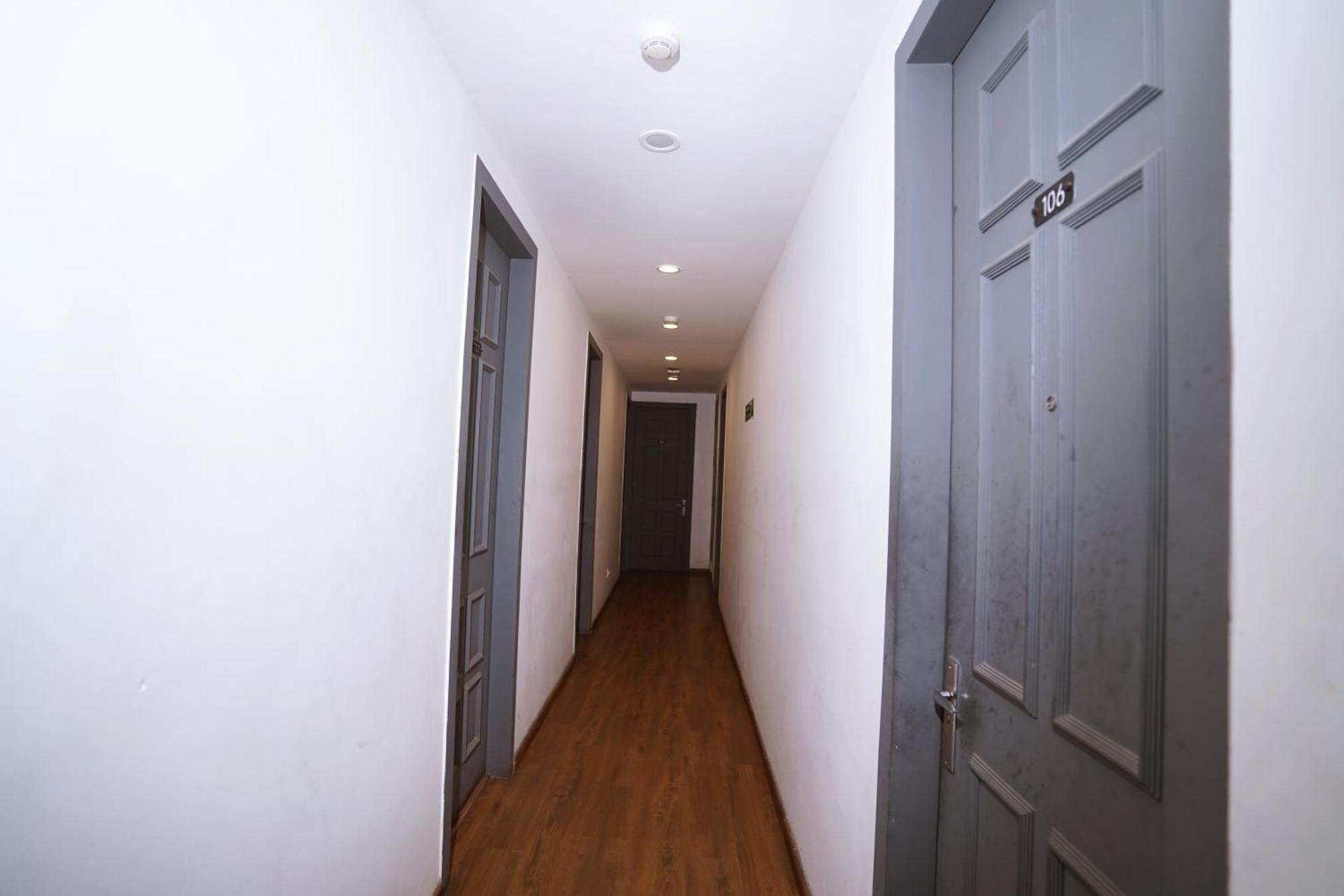 Hotel Mira Residency- Outer Ring Road, Paschim Vihar Delhi  Extérieur photo